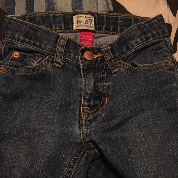 Kids size 6 children’s place🙆♀️🙆♀️ - Picture 2 of 2